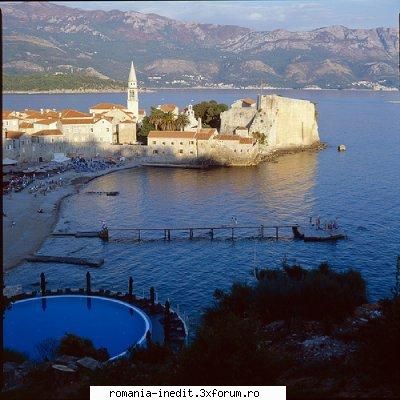 muntenegru vara(prin august) sa-mi petrec sejur budva mai fost vreo cineva pana acum acolo aprecia