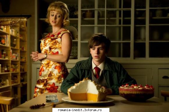 toast 2011 dvdrip xvid-ice comedy drama descarcare ... nine year old nigel slater loves his mother