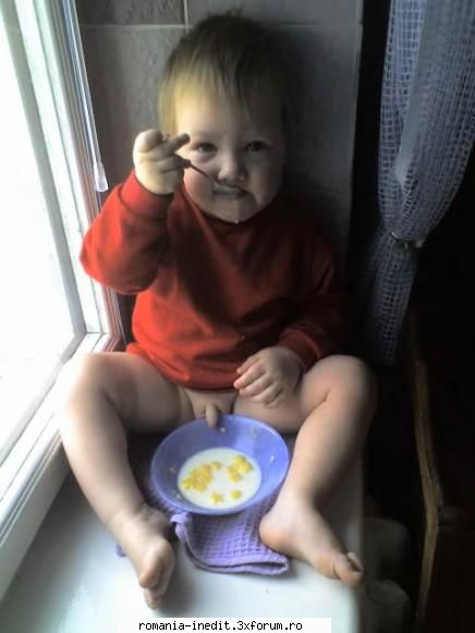 vreti si voi laptic? 

 :rotfl:  :rotfl: mmm, ce mic dejun ...
