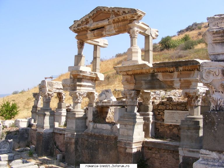 Fotografiile mele - Orasul antic Efes - Fantana lui Traian - Poze inedite - Original photos