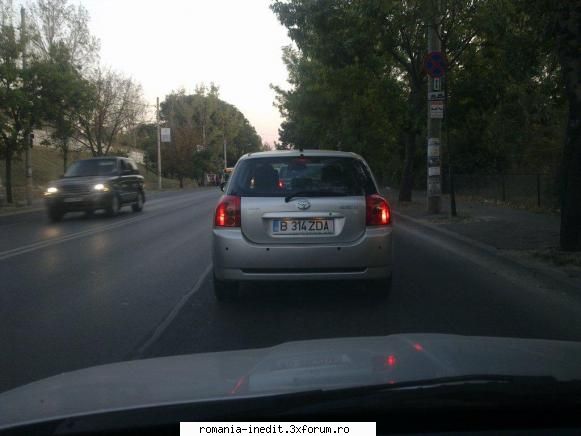 Funny Pictures Collection - Valoarea lui Pi. blonda sau ...desteapta ? - Funny