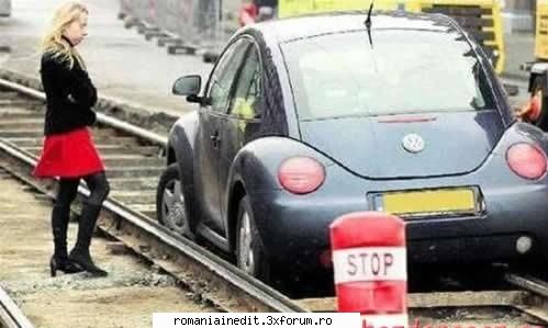 Just funny - O Blonda la gara - Funny