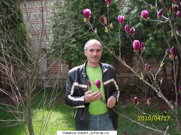 o poză de demult request - carti in limba romana