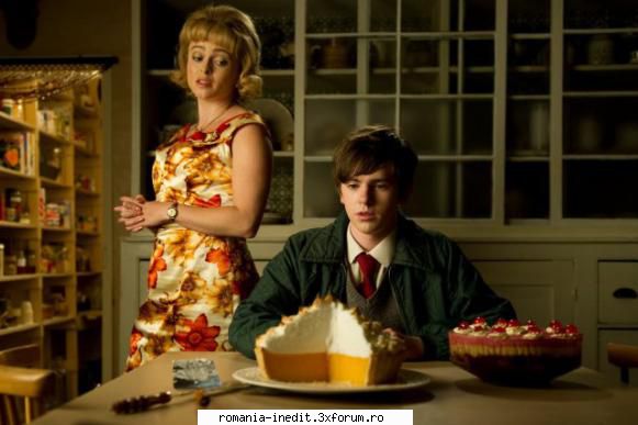 Toast 2011 DVDRip XviD-ICE Comedy | Drama - descarcare Plot: Wolverhampton,1967:- nine year - Filme - Movies