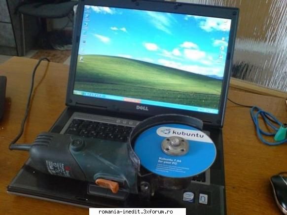 Ubuntu atac la Windows - S-a suparat Ubuntu - Funny
