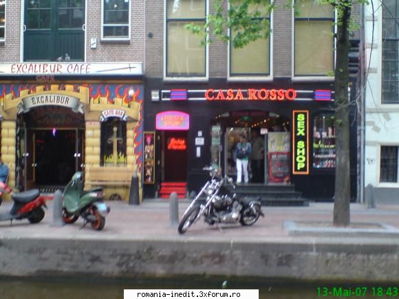 amsterdam-intrare red light district - un magazin cu ,,jucarii" nici nu va - Poze inedite - Original photos
