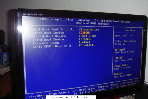ce ar putea fi ? - da am inlocuit si cablu dintre unitate si monitor - Tech Support