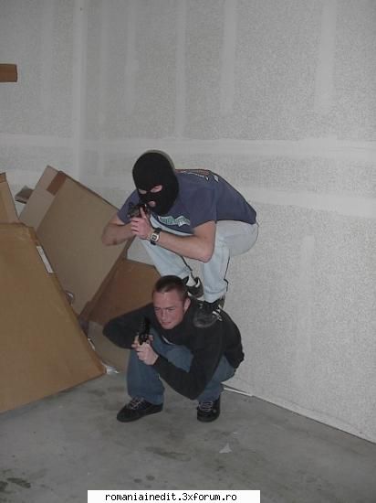 niste distrusi :) - DeadDog - Funny