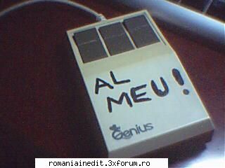 noul mouse optic 2006 !!!!!!!!!!!!!!!!!! - poza e facuta de mine :)) - Funny